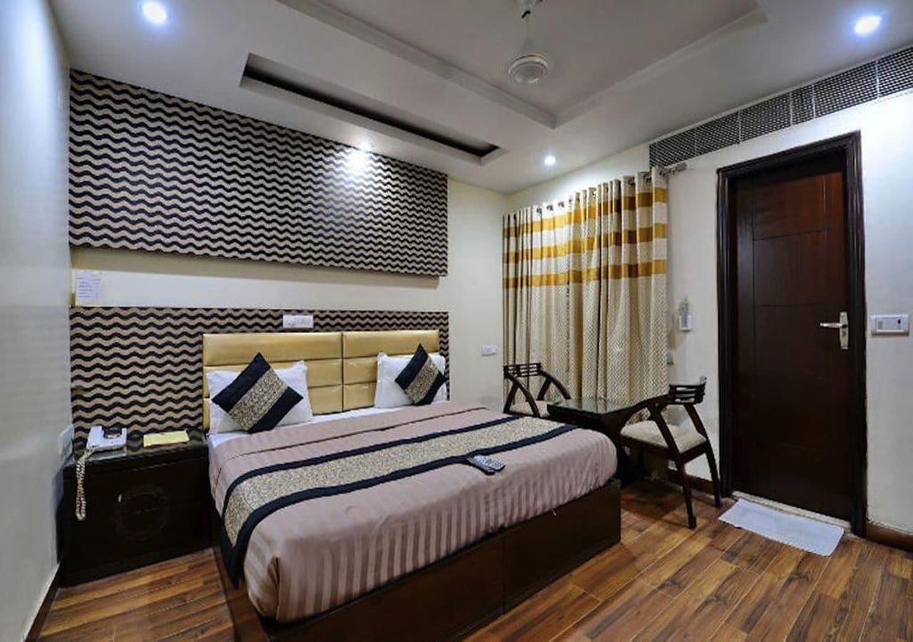 Hotel The Daanish Residency - Karol Bagh New Delhi Exterior photo