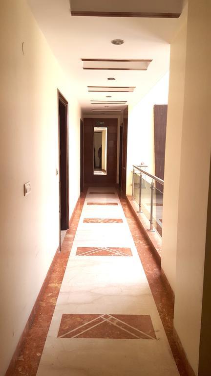 Hotel The Daanish Residency - Karol Bagh New Delhi Exterior photo